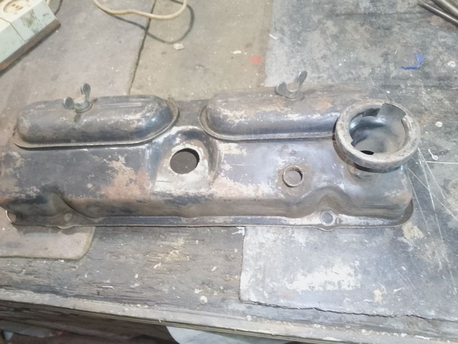 Клапанна кришка Москвич 408