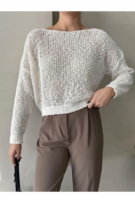 Sweter damski ażurowy na jedno ramię biały 5ha