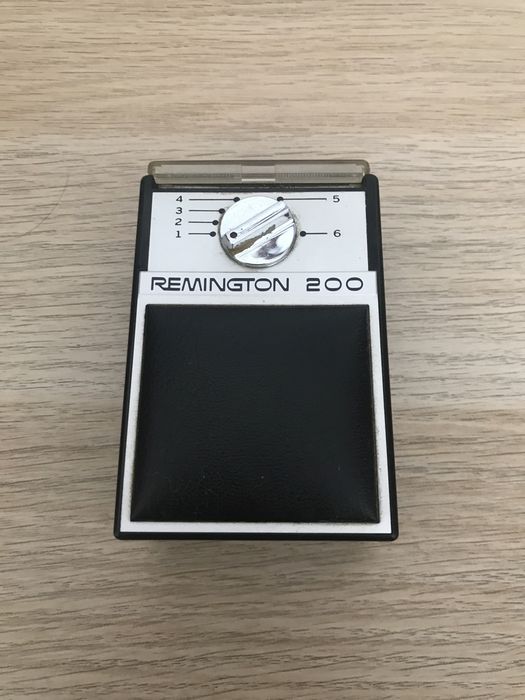 Máquina de barbear vintage REMINGTON SELETRIC 200