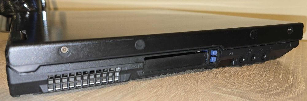 Laptop IBM T20 Pentium 3 RAM 64 MB DVD FDD