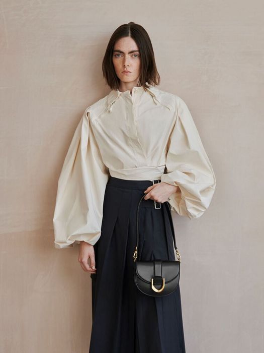 Сумка Gabine Saddle Bag від Charles & Keith