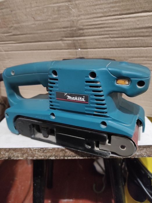 Шліфмашина стрічкова