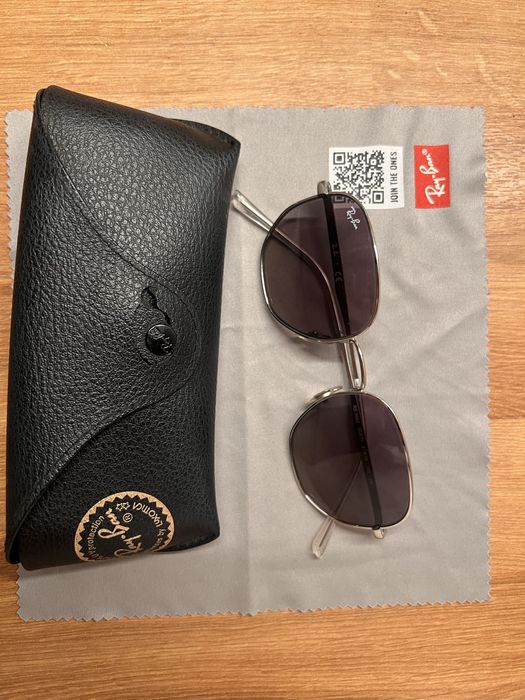 Okulary przeciwsłoneczne Ray-Ban RB3682