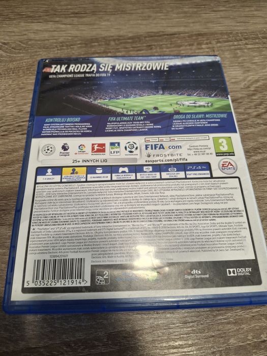 Gra fifa 19 na konsole ps4