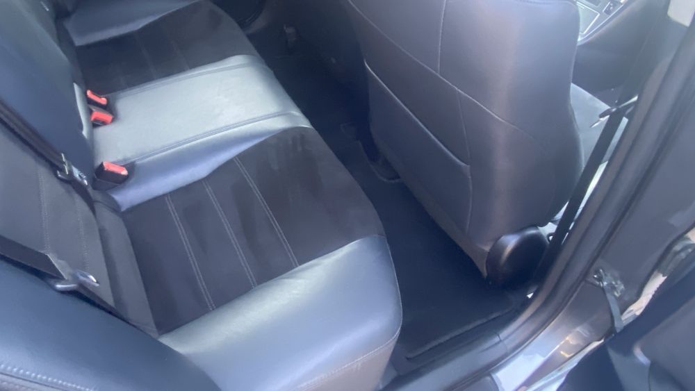 Продам тойота авенсис т27 автомат универсал 2013гв дизель 2,23