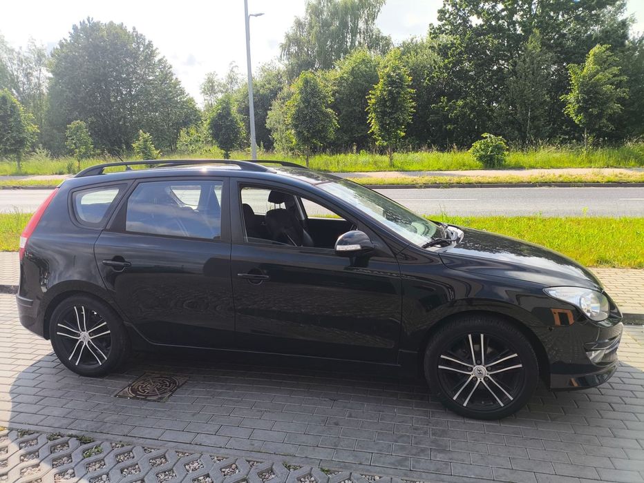 Hyundai I30 Hyundai i30 / 1.6 diesel na łańcuchu / 2011rok