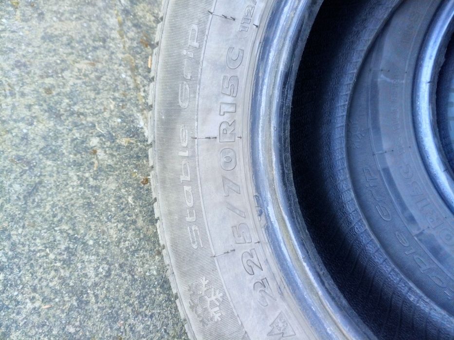 Opony 225/70 R 15 C