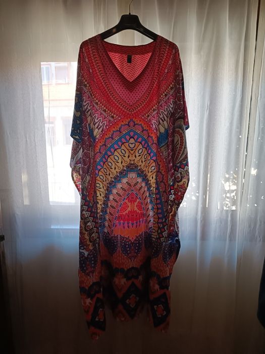 3 Vestidos Novos por 35€ - SALDOS