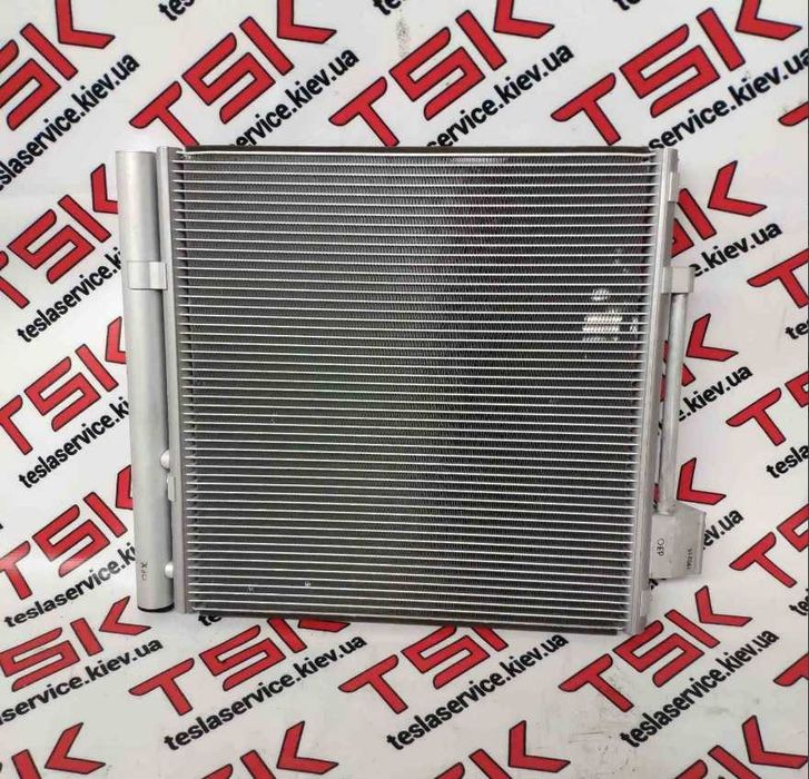 Радиатор кондиционера правый Tesla Model S/S Rest