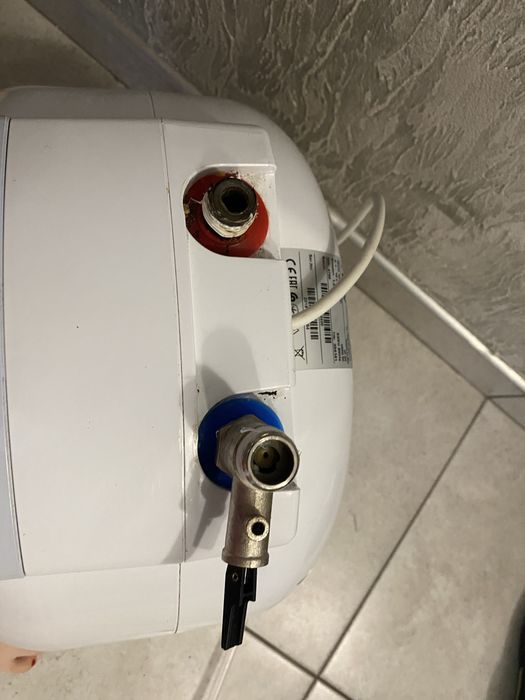 Бойлер Tessy на 10 літрів