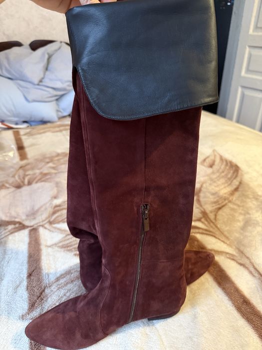 3000. Ботфорди. Розмір 40. Осінь- весна.б/у. Стан ідеальний.