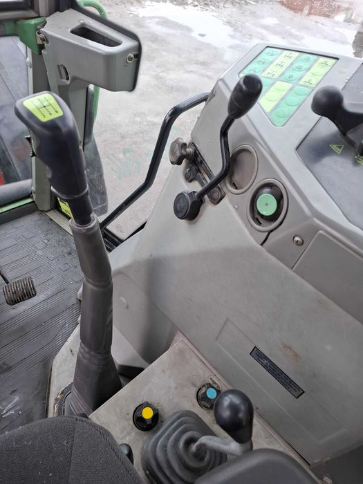 Sprzedam ciągnik rolniczy Fendt 512