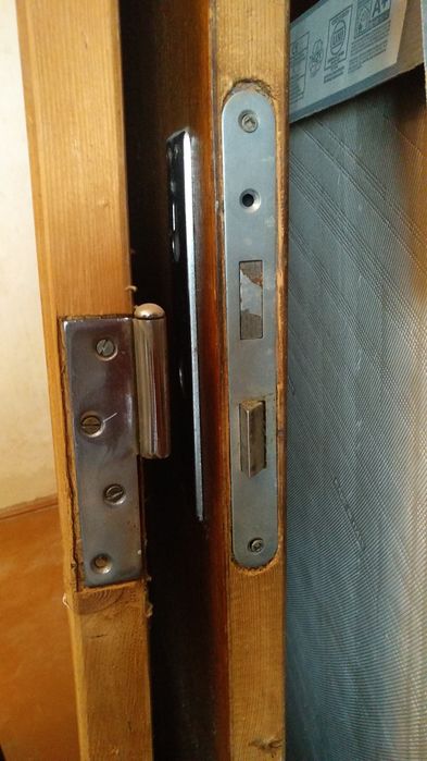 Входная дверь, двойные двери межкомнатные двери, ручки,замки,фуга