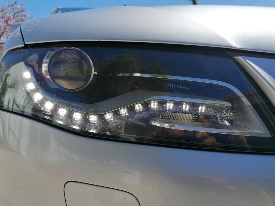 1 par Faróis frente AUDI A4 2010 origem