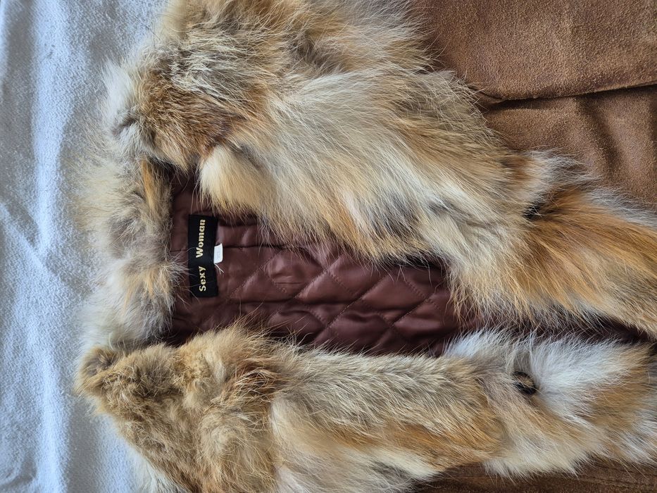 Casaco em pele com pelo Tam.S