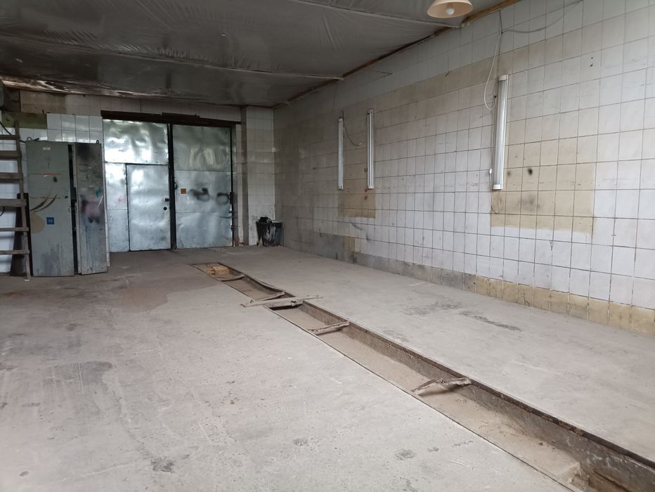 Виробничо-складське приміщення