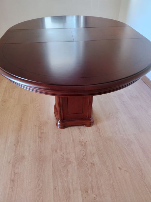 Mesa nova cerejeira maciça extensível com garrafeira