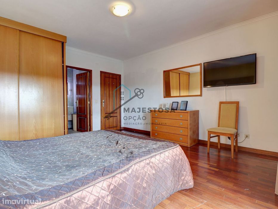 Apartamento T3 com Excelente Localização — São Vicente, Braga