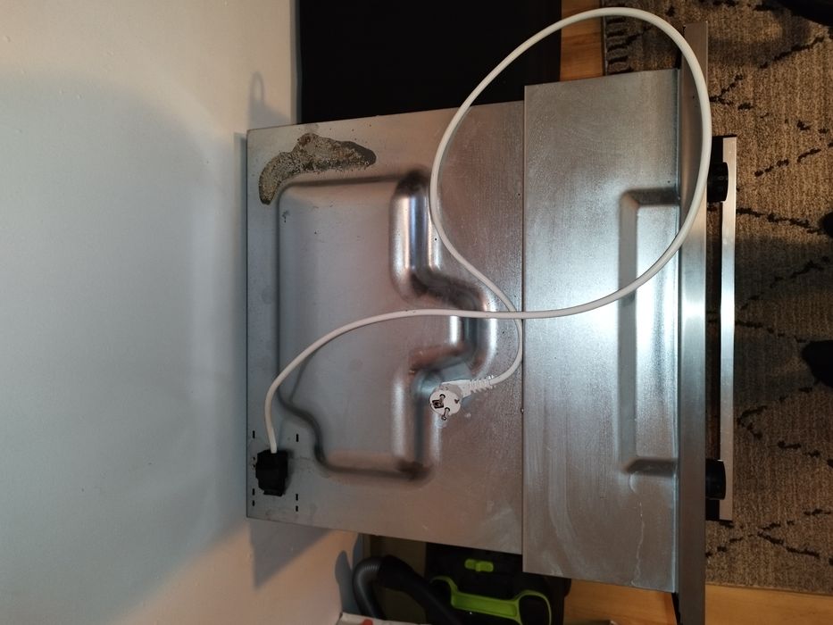 Piekarnik elektryczny do zabudowy