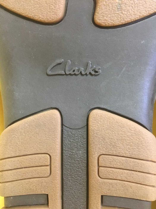 НОВІ! Туфлі CLARKS. ORIGINAL. Р-р 43. Устілка 28-28,5см.