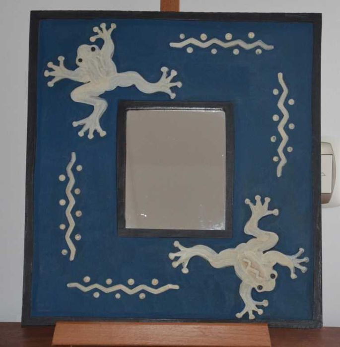 Espelho de parede, artesanal e em madeira