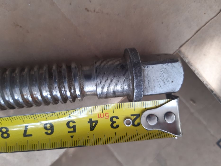 Винт нержавейка.