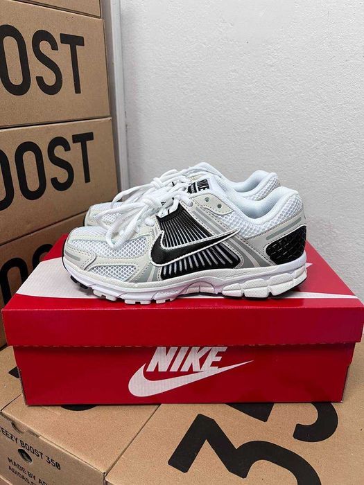 Женские кроссовки Nike Vomero 5 / Найк Вомеро белые 36 37 38 39 40