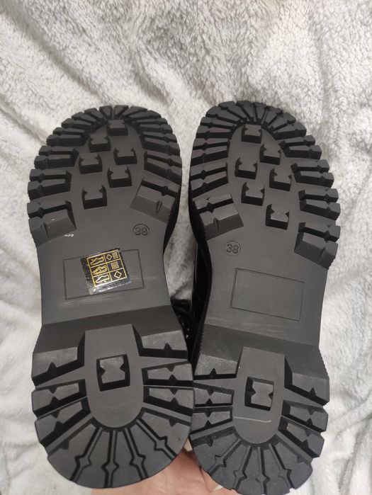 Czarne botki Workery Skarpetowe 38 Seastar