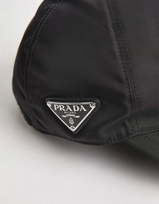 Prada Re-Nylon  rozmiar M