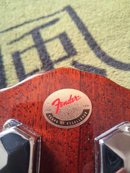 Fender DG18CE (50 років Fender 1946-96 )