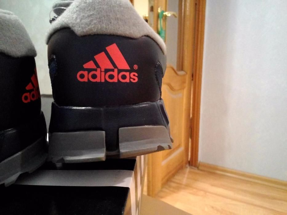 Осенне-зимние непромокаемые кросовки на утеплителе-Adidas cw oscillate