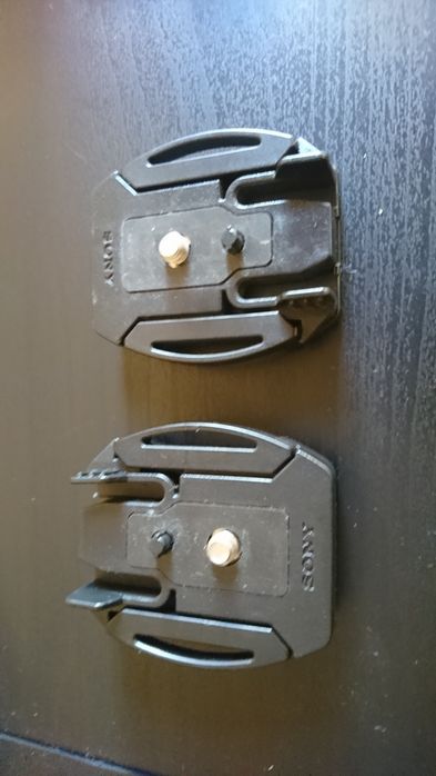 2X 
Sony HDR-AS200 + comando remoto M-LVR2