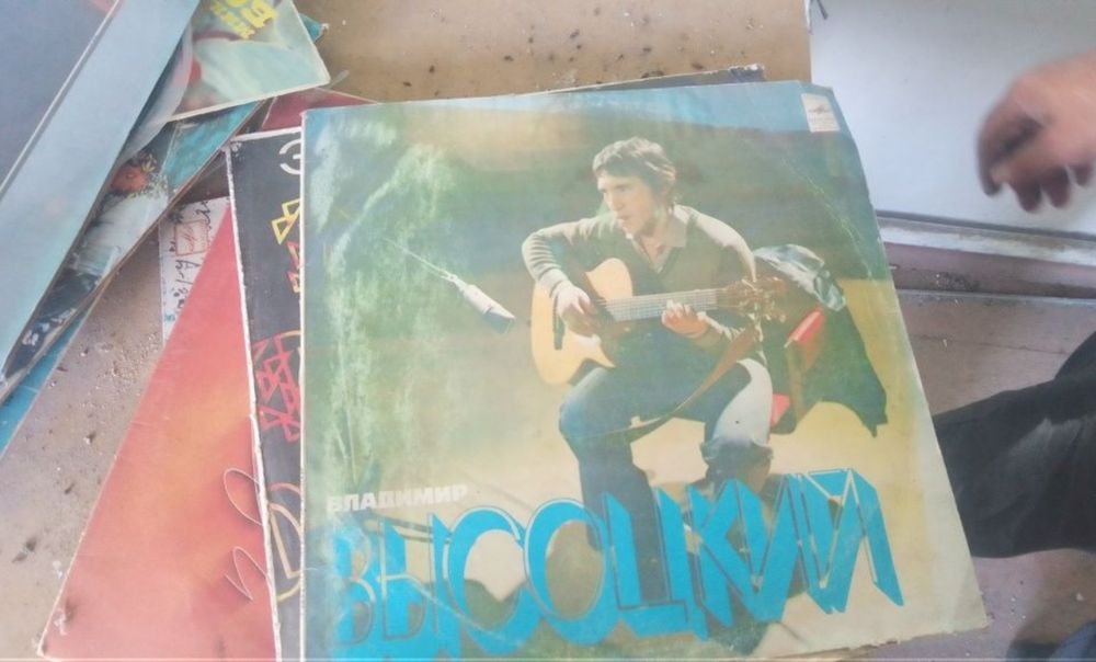 Старі вінолові пластинки