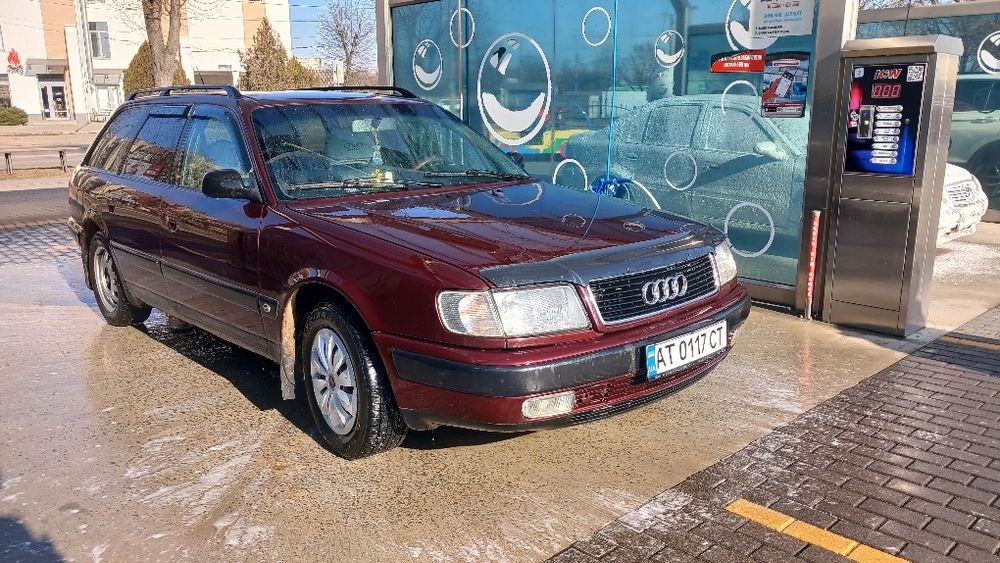 Продається Ауді 100