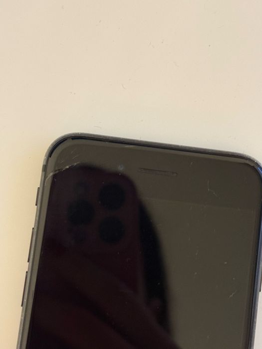 Iphone 8 - 64 gb