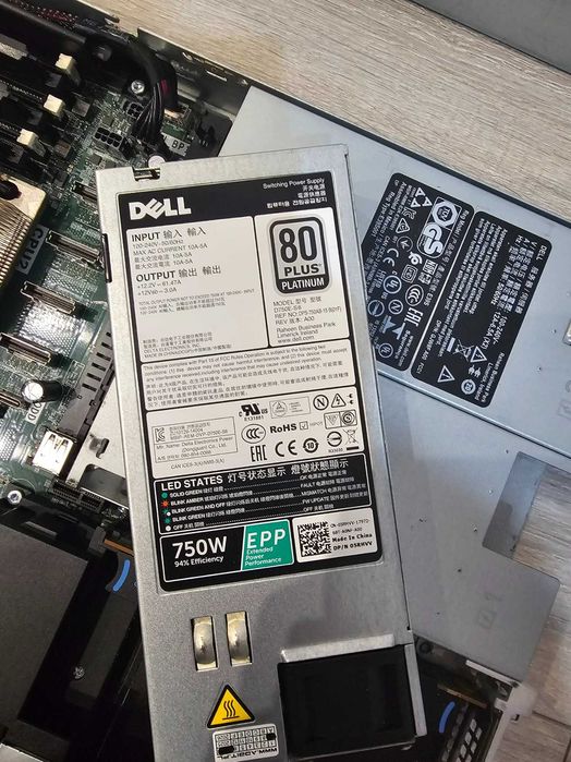 Сервер Dell R640 8×2,5″ 2X Gold 6138 40C 64GB