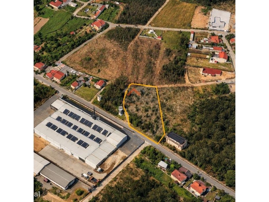 Terreno 3960m² para Construção, possibilidade de Permuta — Águeda E Borralha, Aveiro