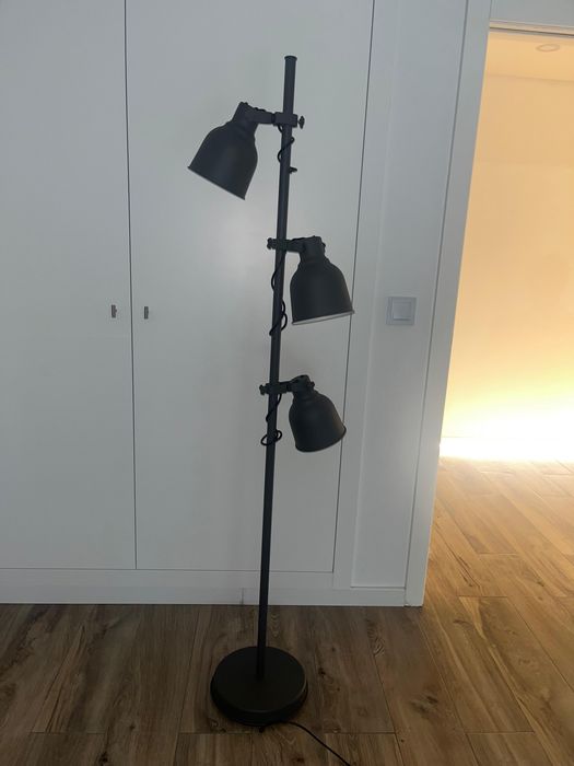Candeeiro preto ikea