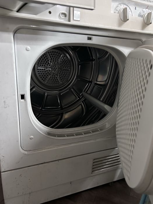 Máquina de secar a roupa