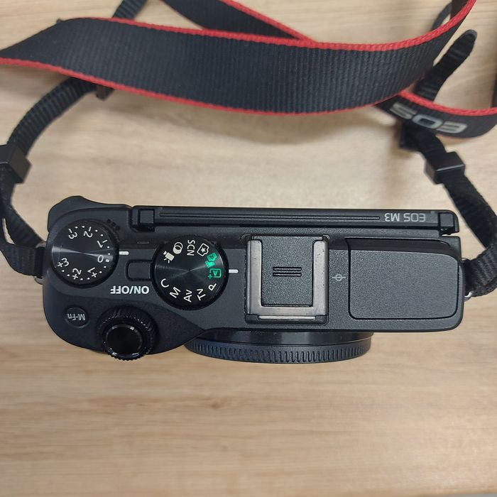 Aparat Canon EOS M3  Stan Bardzo dobry