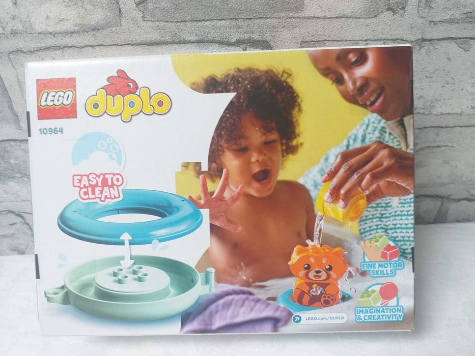Lego DUPLO pływająca czerwona panda