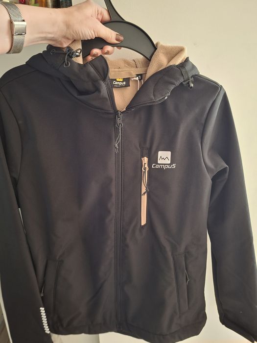 Nowa kurtka sportowa Campus