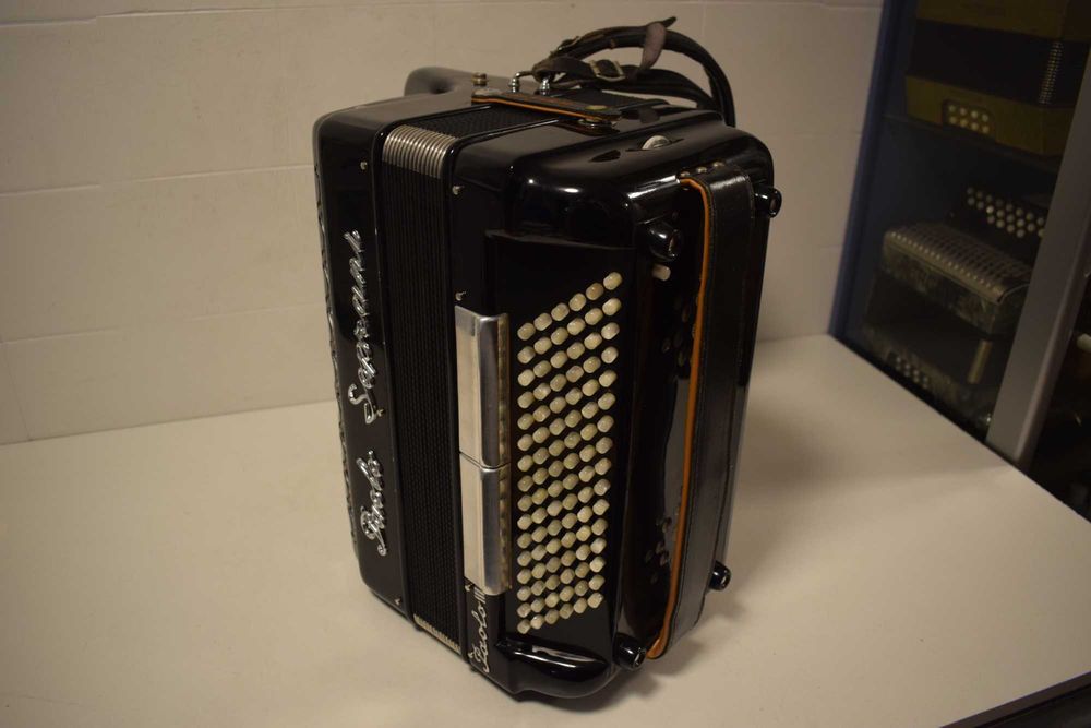 Acordeao Paolo Soprani 3 Voz 96  Baixos, N . 125