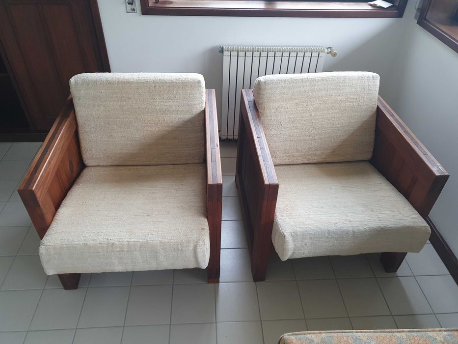 Dois cadeirões exclusivos, venda do conjunto.