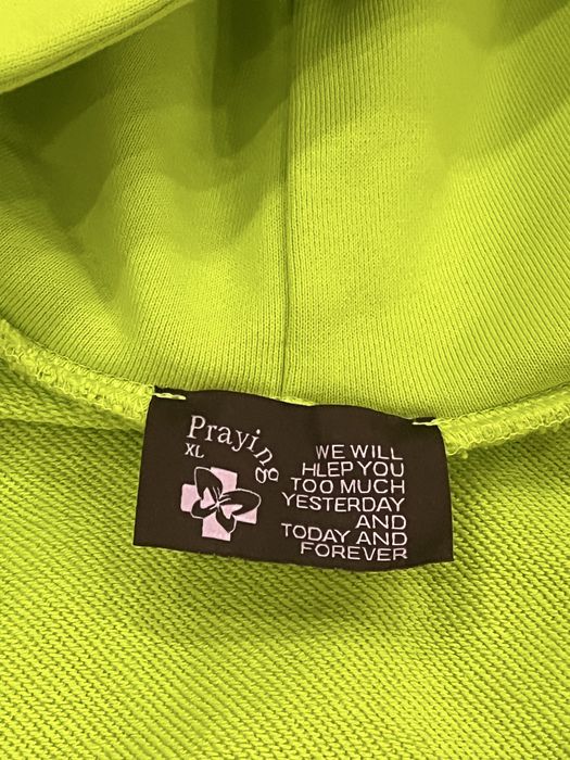 Кофта, зипка Praying