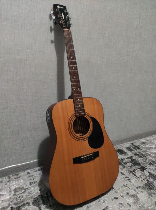 Cort ad810  майже новий