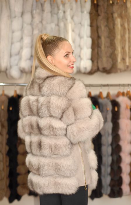 Полушубок из песцы натуральная