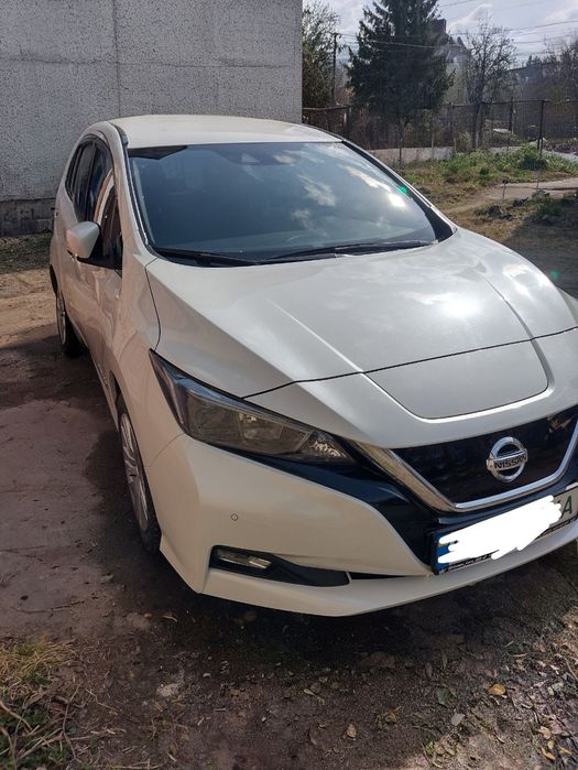 Nissan leaf електричка