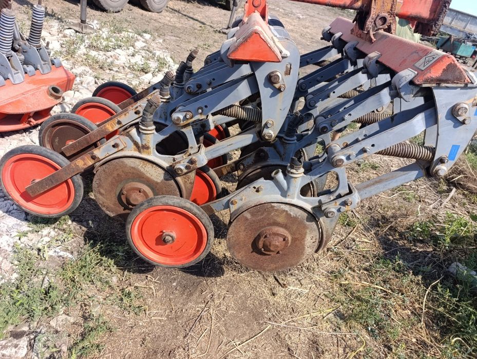 Сівалка KUHN Huarb захват 6 метрів під трактор 190-220к.с.