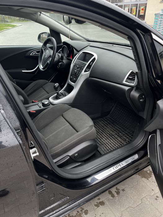Opel Astra J 1.6 +LPG